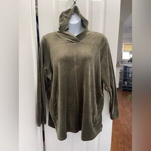 Belle by Kim Gravel Plush Gray Hoodie Pullover